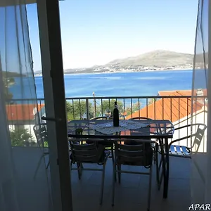 https://apartments-luka-trogir.hotels-in-trogir.com
